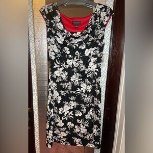 Connect Apparel Size 8 Black and White Floral Dress